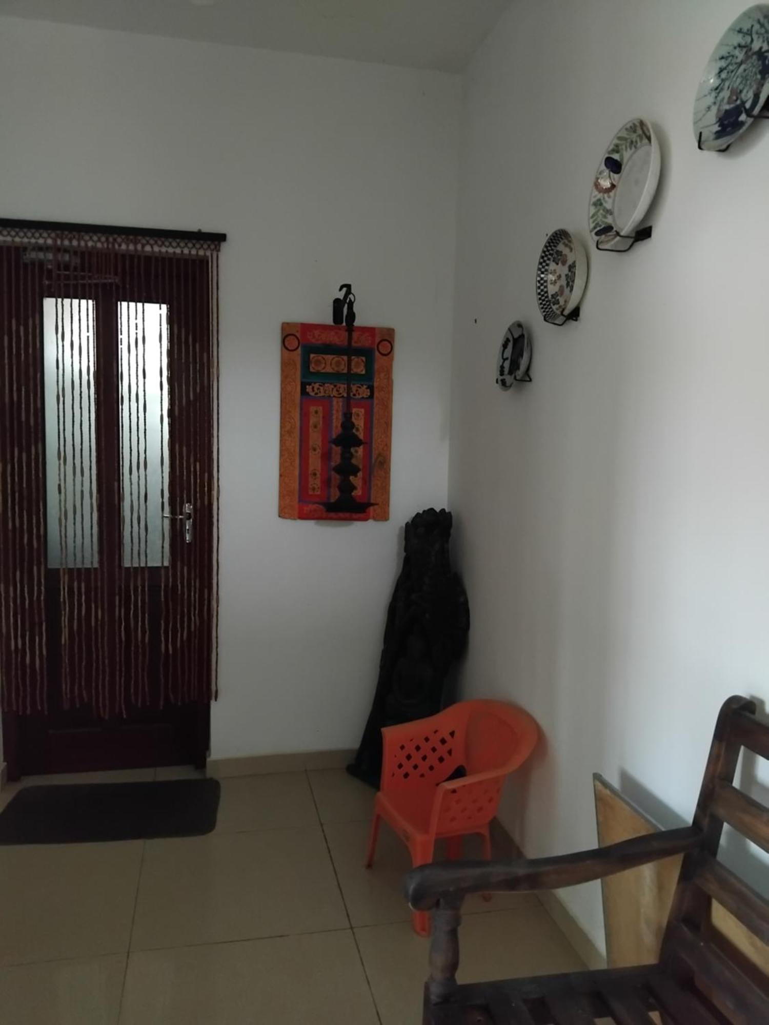 Ambalangoda Mask Luaran gambar